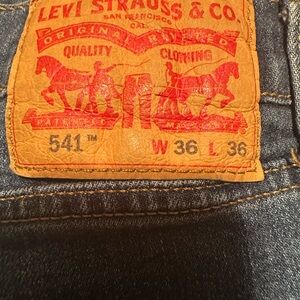 Men’s Levi's Relaxed Fit Dark Blue Jeans